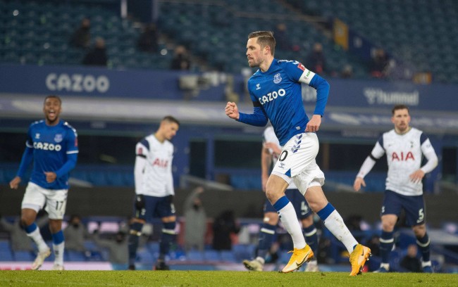 法律程序的 法律程序的